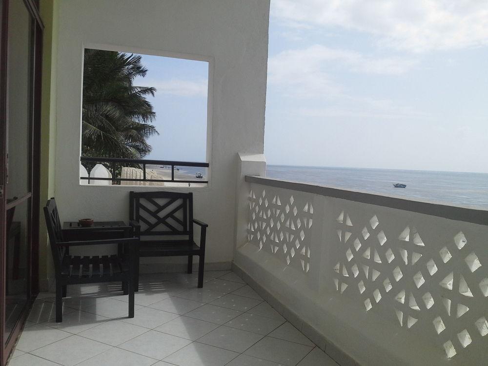 Bamburi Beach Hotel Eksteriør billede