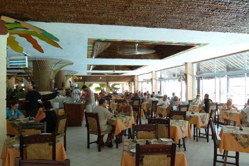 Bamburi Beach Hotel Eksteriør billede