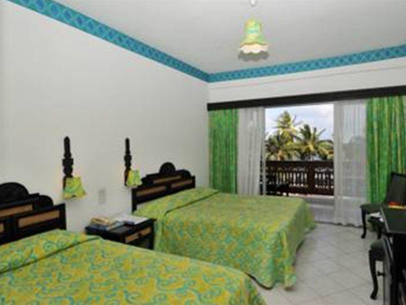 Bamburi Beach Hotel Eksteriør billede